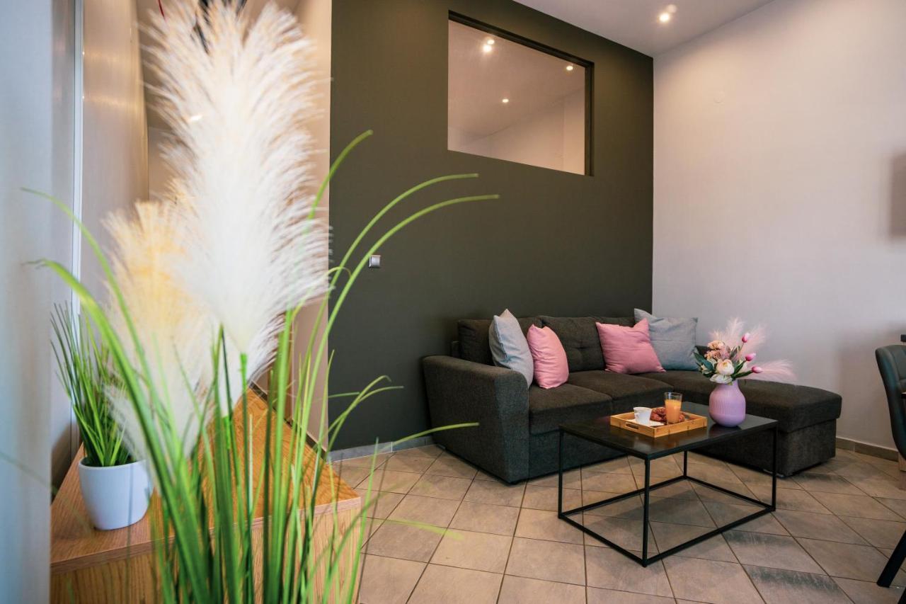 Seashell Luxury Apartment ニキティ エクステリア 写真